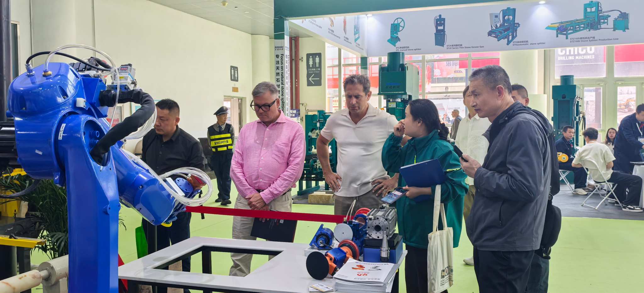 Destaques do Xiamen Anyth Mechanical Equipment na Xiamen International Stone Fair